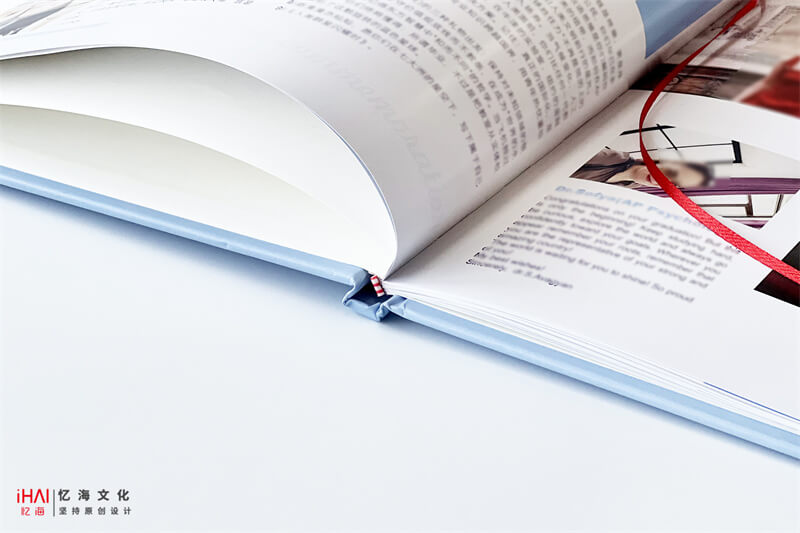 鎖線精裝高中畢業(yè)紀(jì)念相冊