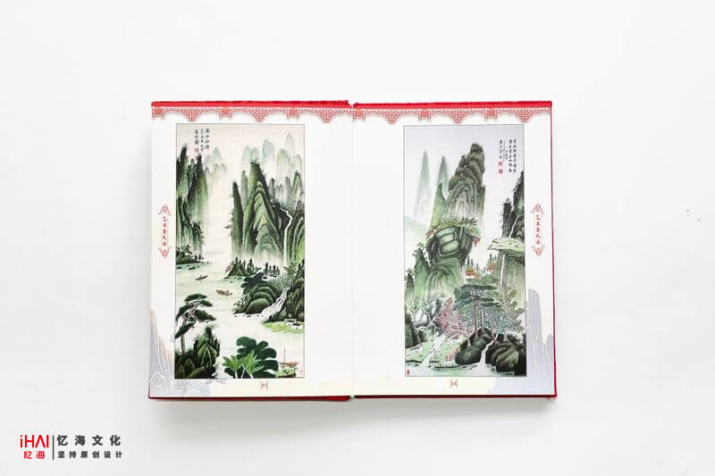 一本藝術(shù)作品相冊集