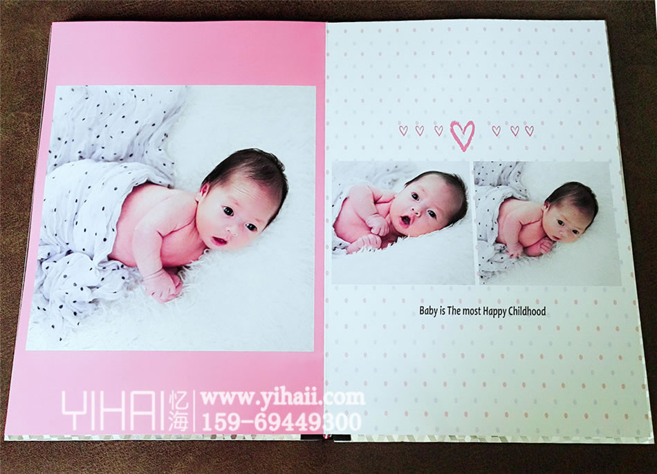 寶寶百天周歲成長(zhǎng)寄語(yǔ)相冊(cè)設(shè)計(jì)，讓愛(ài)與回憶永遠(yuǎn)珍藏-憶海文化