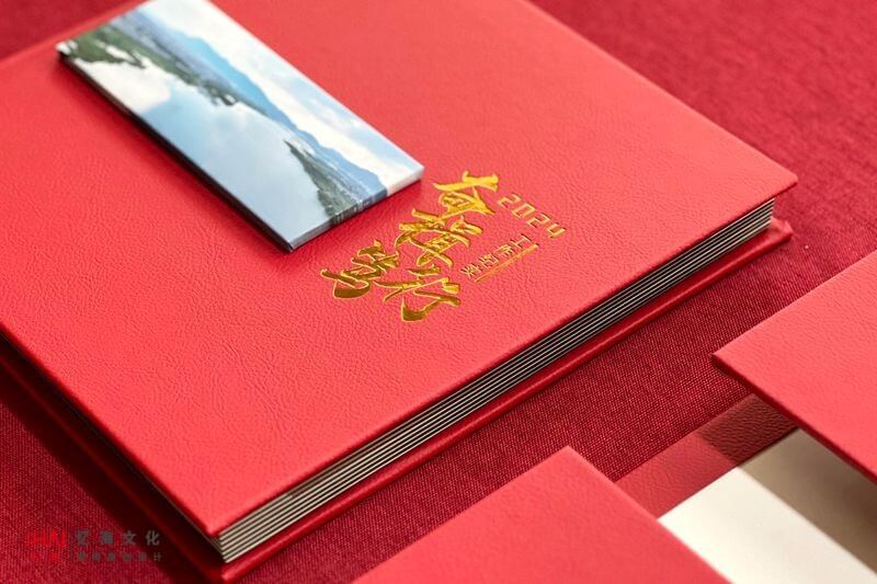 設(shè)計制作領(lǐng)導(dǎo)工作紀念相冊