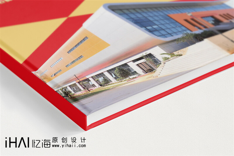 一本學(xué)?；顒?dòng)相冊(cè)制作